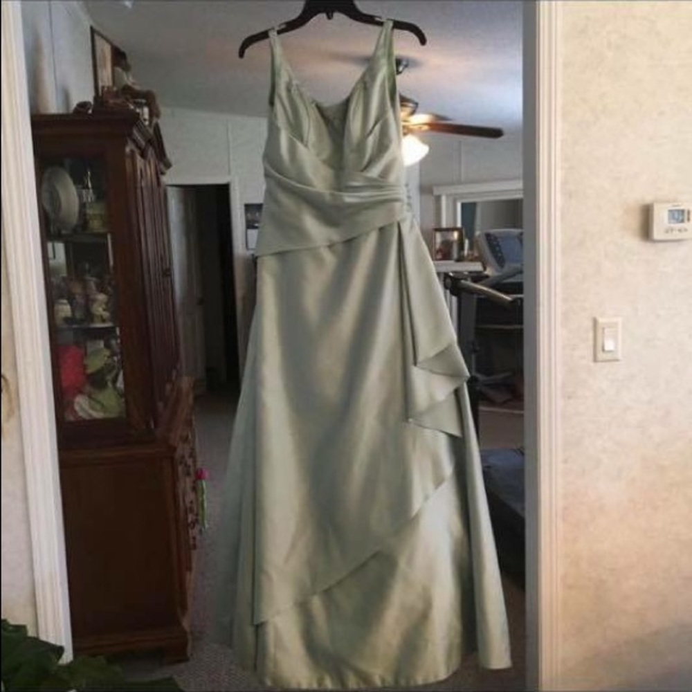 Beautiful prom pageant dress size 10